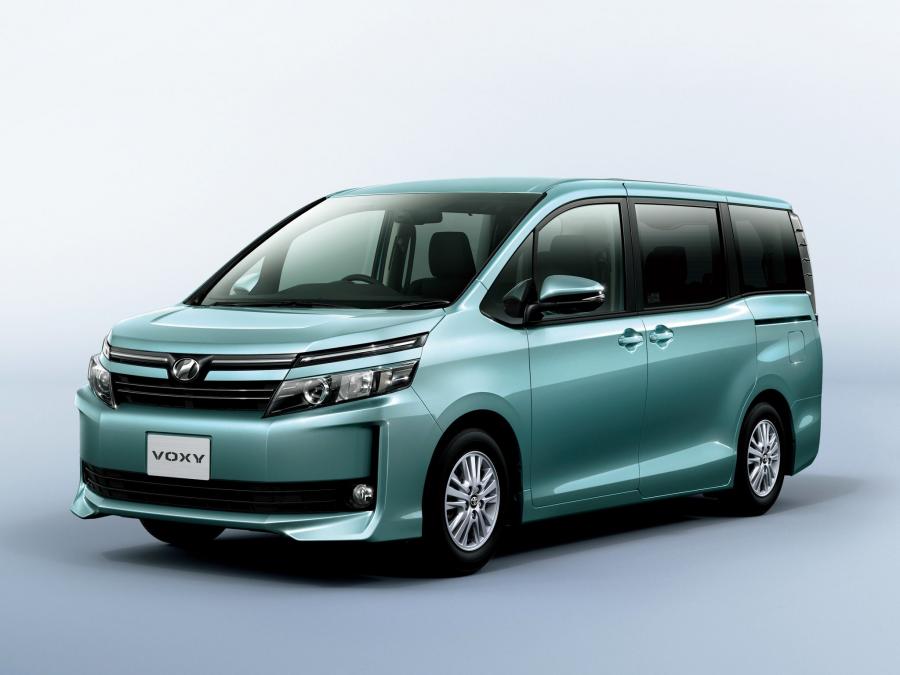 Toyota Voxy V '2014